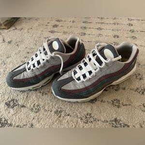 Nike Men’s Air Max